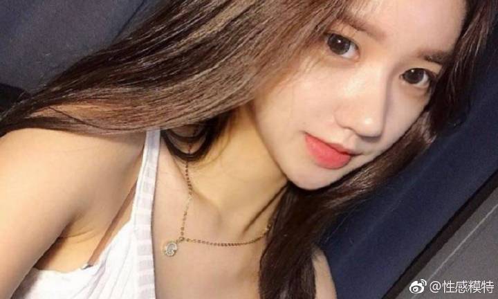 黄仁勋首次参加链博会：中国开源AI是推动全球进步的催化剂